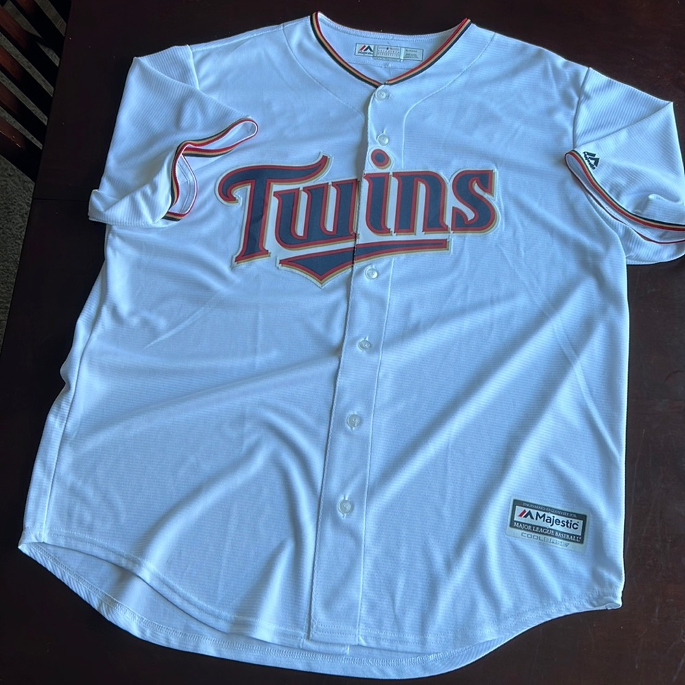 Minnesota Twins Joe Mauer NO 7 jersey. New with tag, size XL